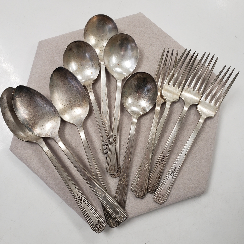 Elegant Silver Cutlery Set